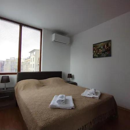 Апартамент Family Apartament Siana 1-bastet Bs Свети Влас